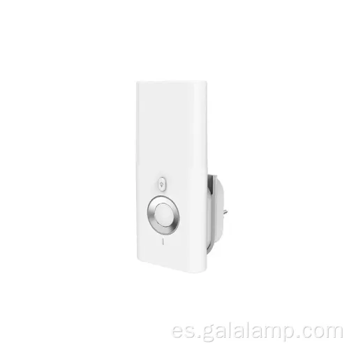Luz activada de movimiento con carga USB incorporada